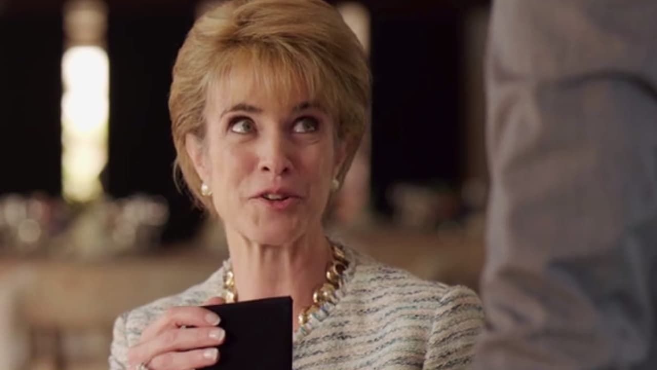 Mirtha quedó complacida con el regalo, era una pieza de su diseñador favorito.