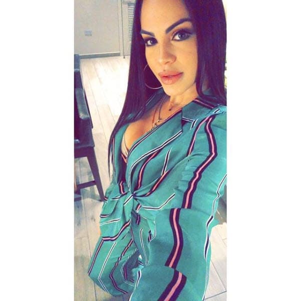 La dominicana Natti Natasha fue otra de las multipremiadas. Ganó como Artista extranjero femenino, Canción artista extranjero y Video artista extranjero. Estas dos últimas por 'Sin pijama', tema en el que también participó Becky G.