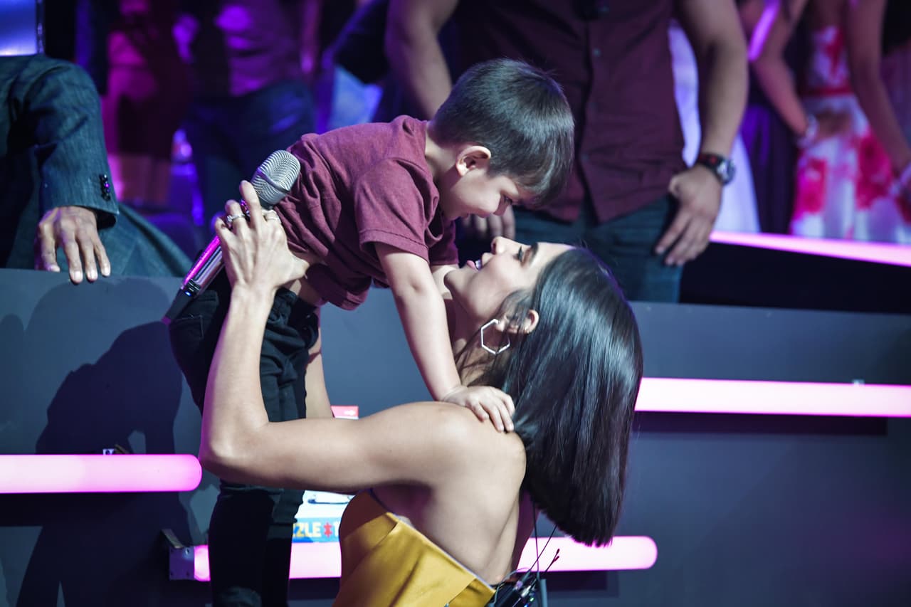 Igual que Alejandra entre corte y corte.