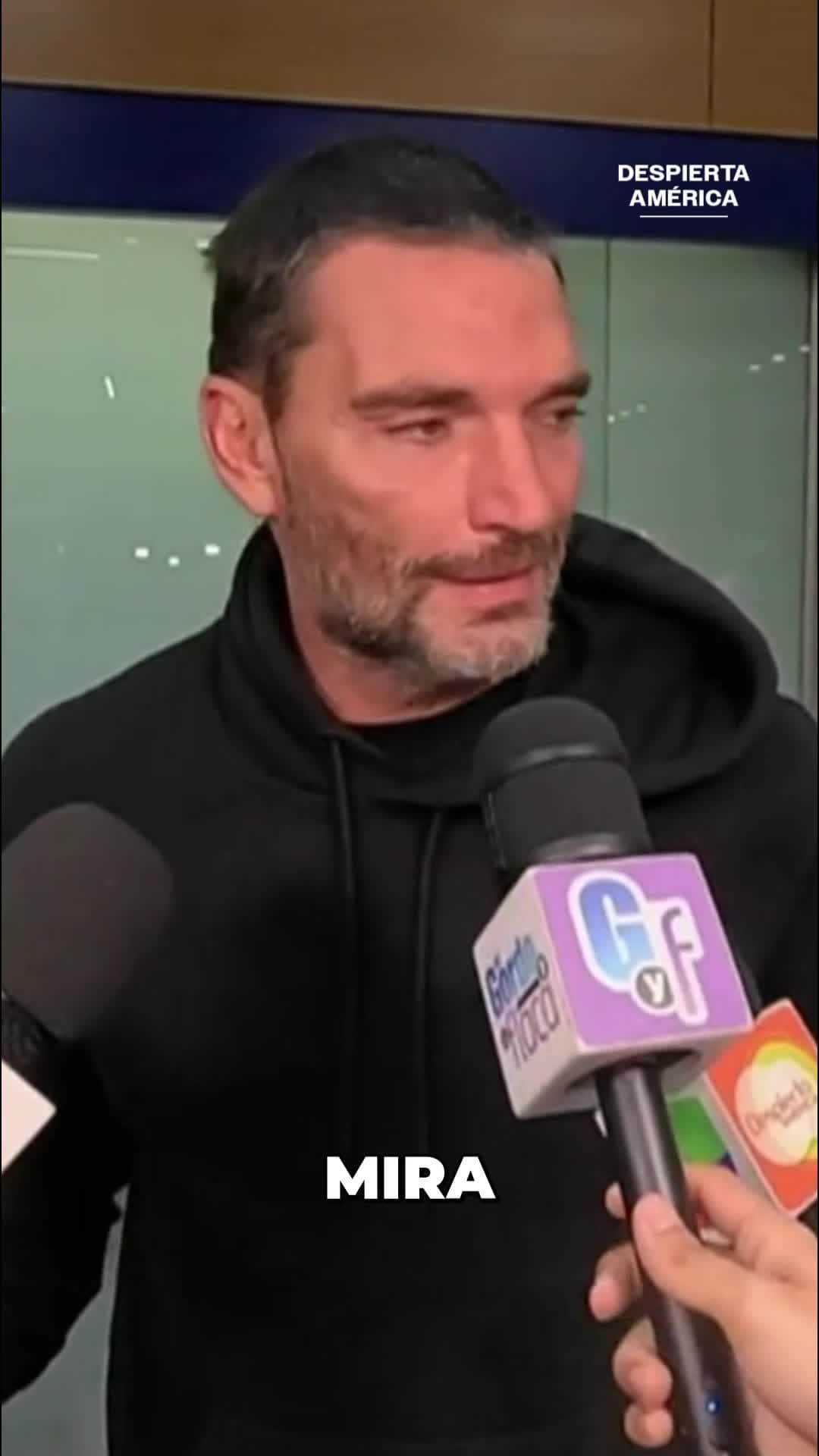Julián Gil aclara supuesta crisis matrimonial con Valeria Marín