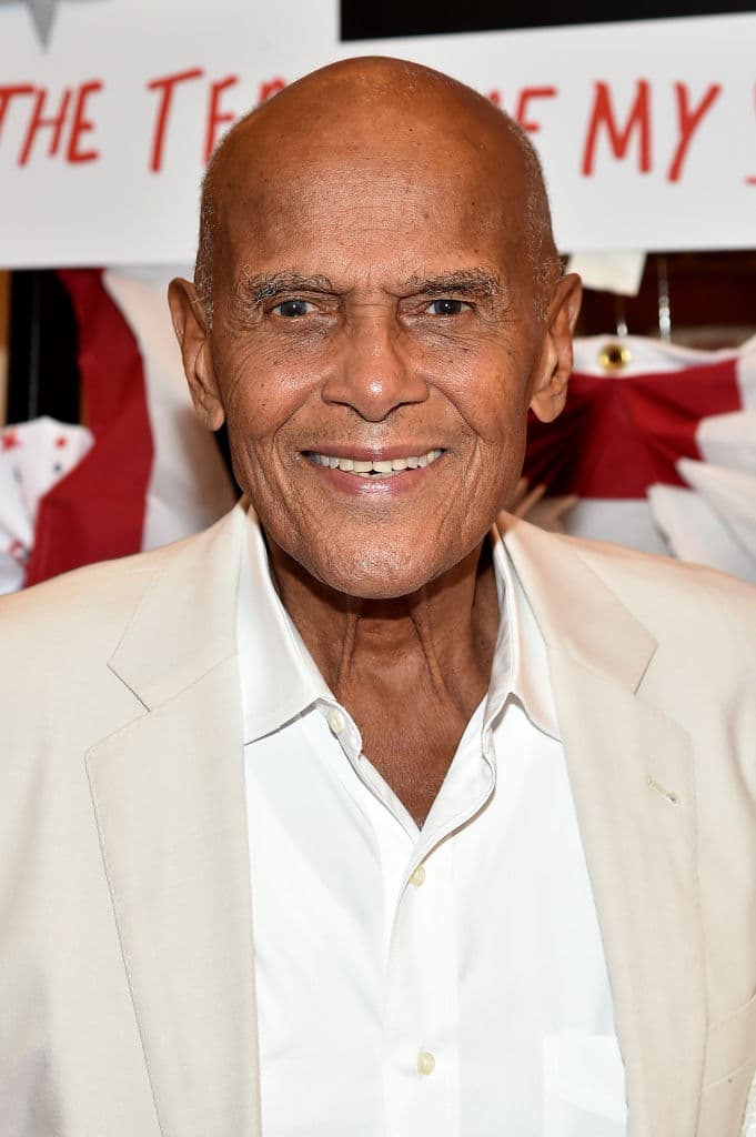 Harry Belafonte (cantate) – 94 años.
<br>