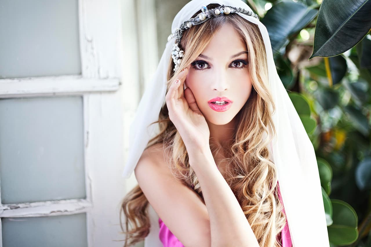 Otra víctima de los ataques y burlas de los 'tuiteros' fue Eiza González. En 2013 toda la red social se le fue encima.