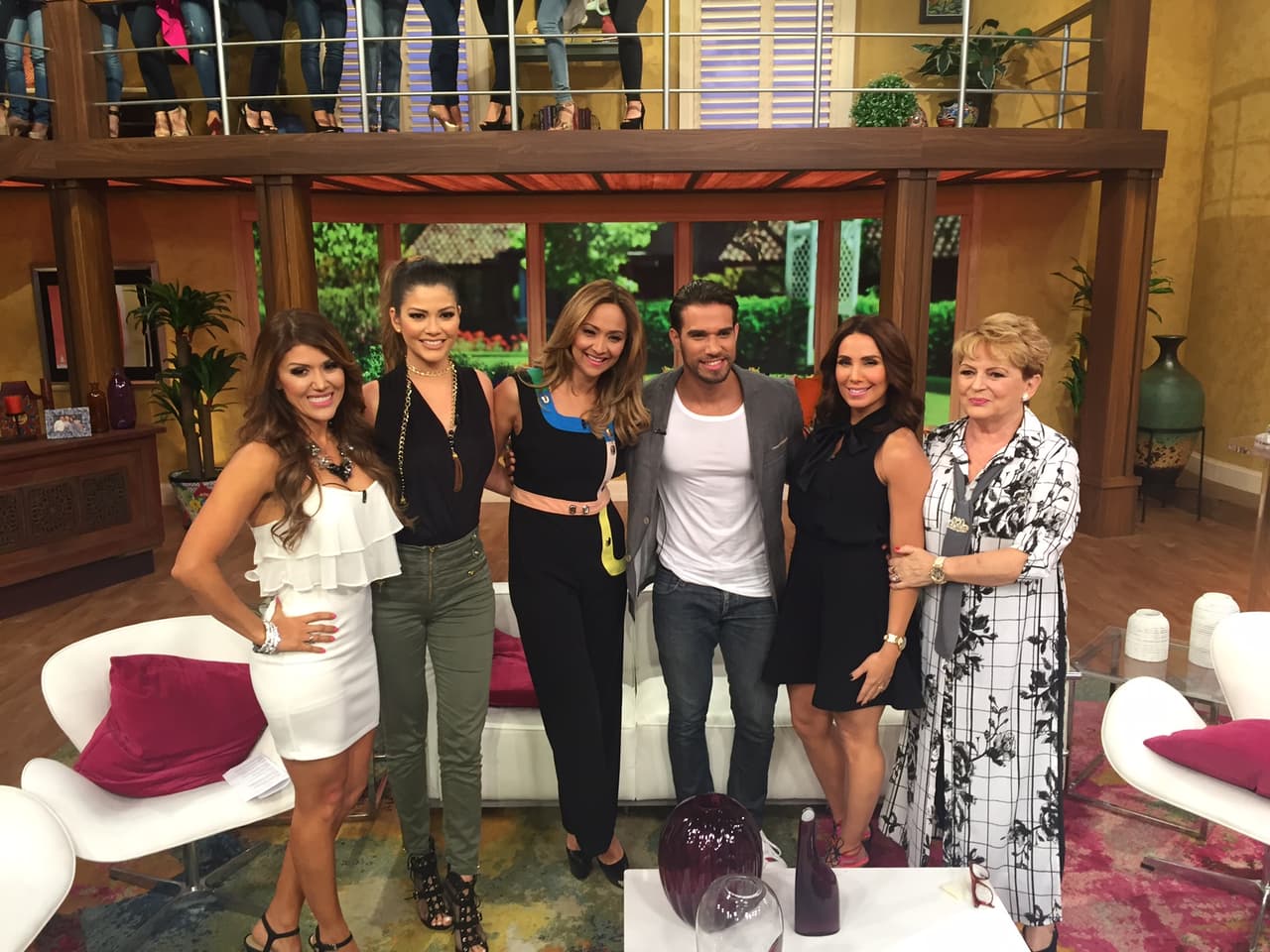 ¡Conoce al equipo de entrenadores de Nuestra Belleza Latina!