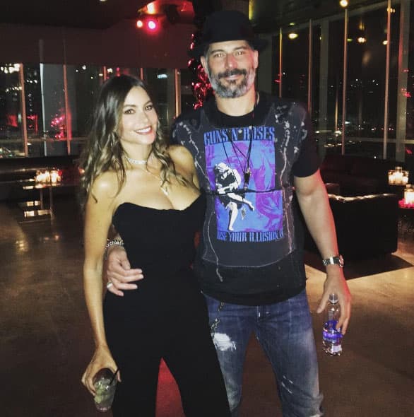 La noche del viernes 13 de enero, 
<b><a href="http://www.univision.com/temas/joe-manganiello">Joe Manganiello</a></b> celebró sus 40 años junto a su amada 
<b><a href="http://www.univision.com/temas/sofia-vergara">Sofía Vergara</a></b> y muchísimos amigos y familiares.