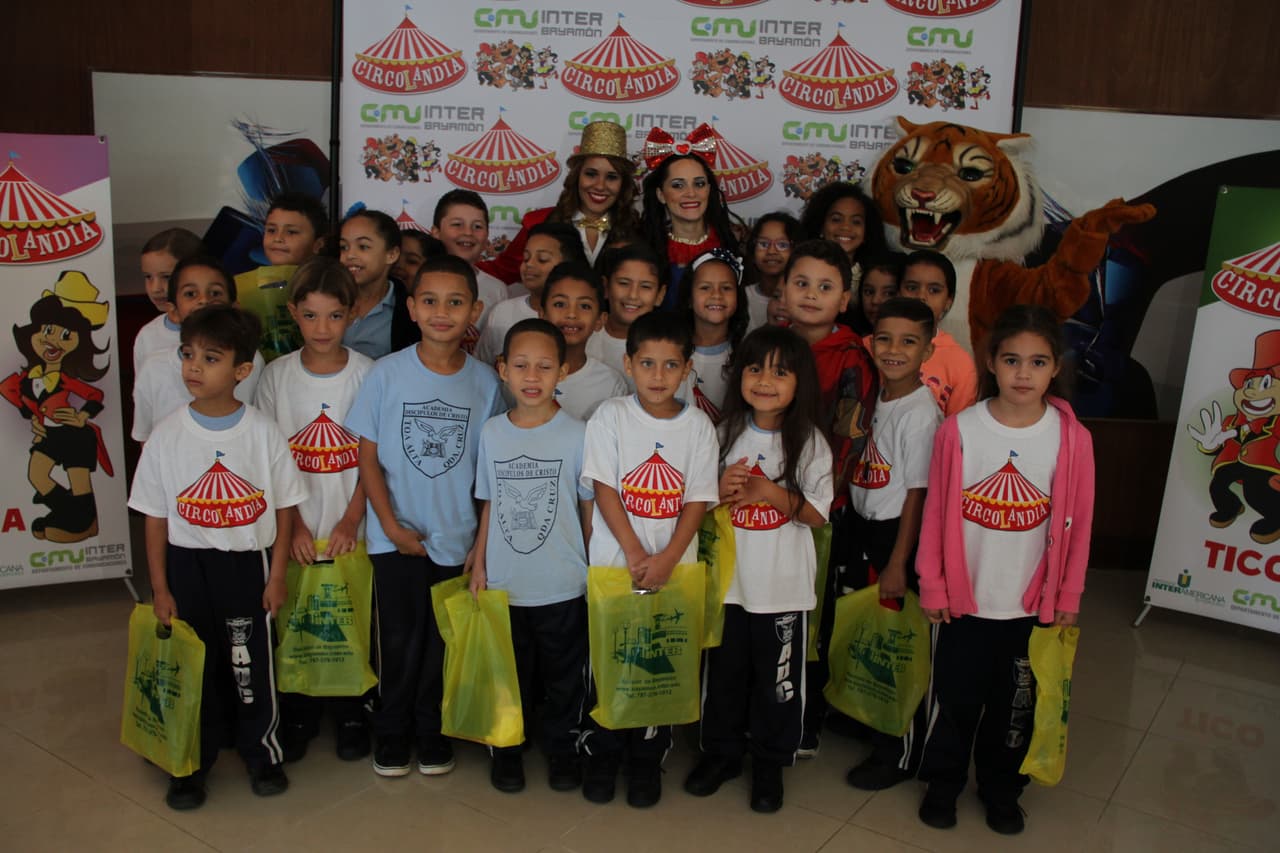 Circolandia comenzó como un proyecto de la universidad pero la creatividad y las ganas de crear un producto local para los niños, los ha llevado a la pantalla chica. Ahora puedes disfrutarlo en familia los domingos por Univison Puerto Rico.