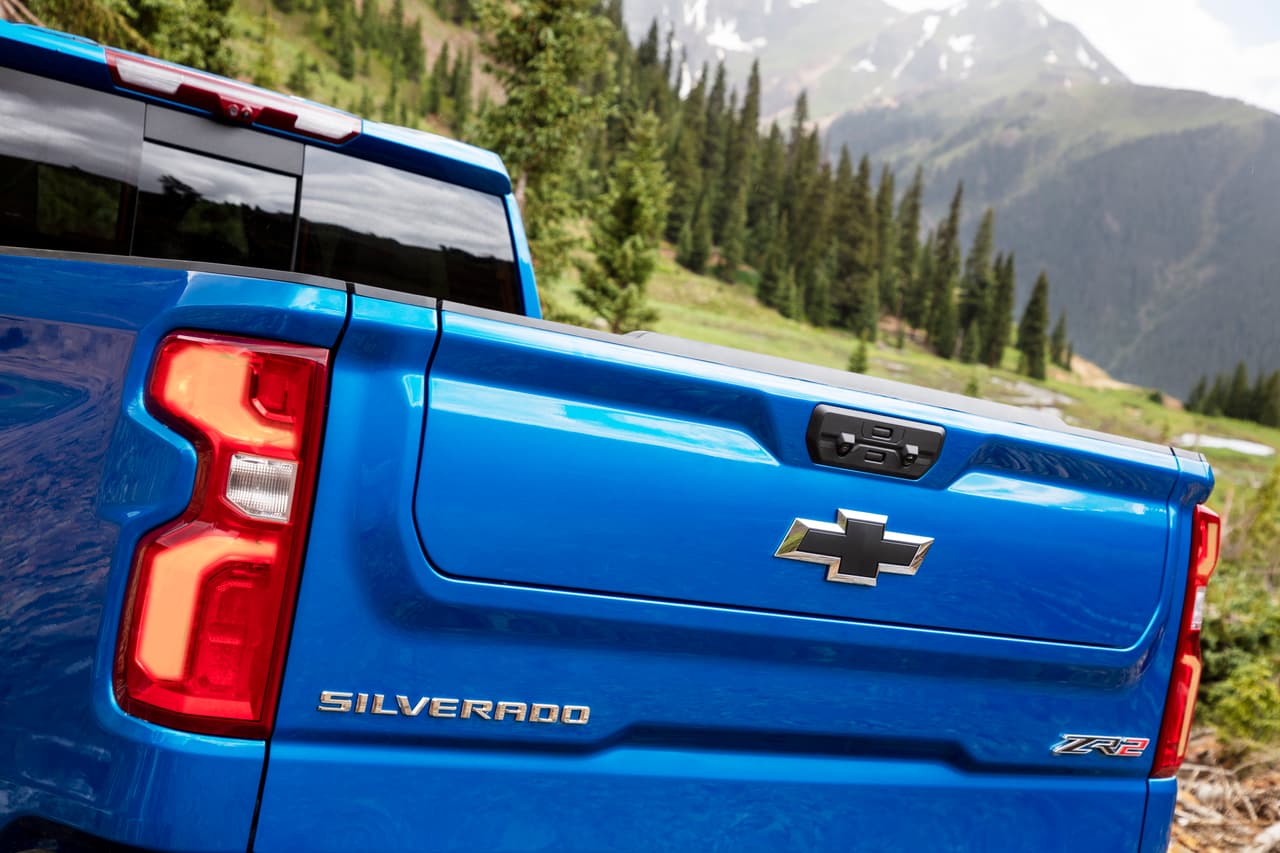 Chevrolet no dio detalles sobre el precio de esta variante ZR2 de la Silverado ni fecha exacta de lanzamiento.