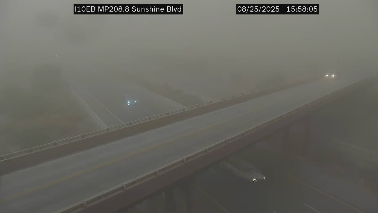 Además de esta advertencia, se emitieron otras de
<b> tormenta eléctrica e inundación repentina</b>.