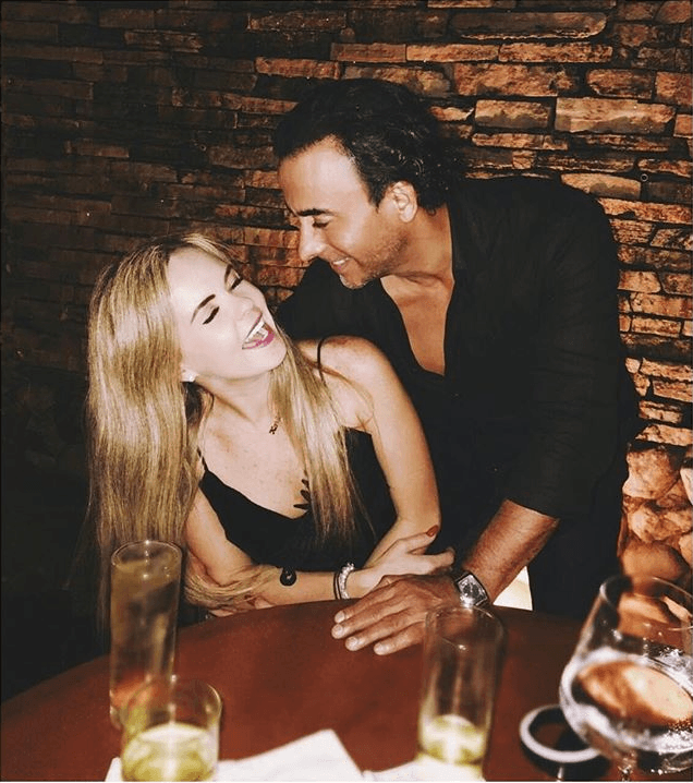 Durante la mañana de este miércoles, Karla de la Mora anticipó a sus seguidores que daría a luz y que todavía no sabía el sexo de su bebé, aunque 
<b>ya tenía los posibles nombres.</b>