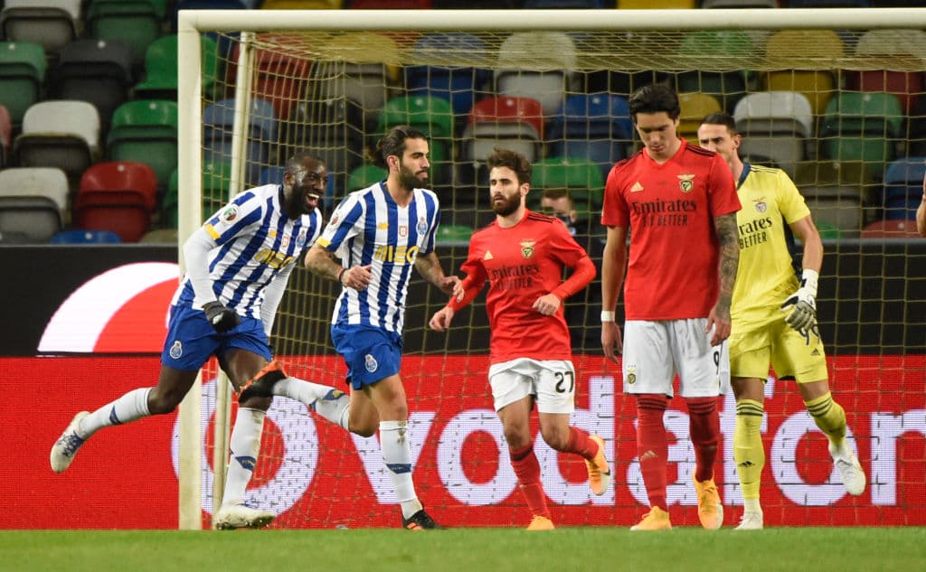 Tras vencer 2-0 al Benfica, los Dragones consiguieron el triplete del futbol portugués. | Sergio Oliveira (25’) abrió el marcador por la vía penal y Luis Fernando Díaz (90’) hizo el tanto que selló el triunfo y así conseguir el tercer título de la campaña.