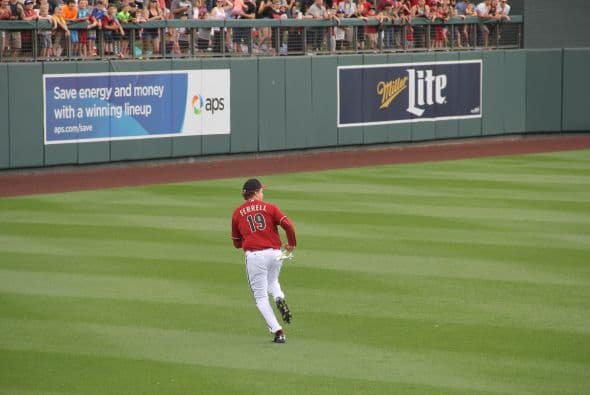 ¡El famoso comediante Will Ferrell se lució jugando con 10 equipos diferentes de la MLB  en cinco partidos del Spring Training en un solo día! Mientras los fans le hacían porras al comediante, éste les hacía bromas desde la cancha. Su hazaña fue grabada para una producción televisiva que será transmitida por HBO a finales de año.