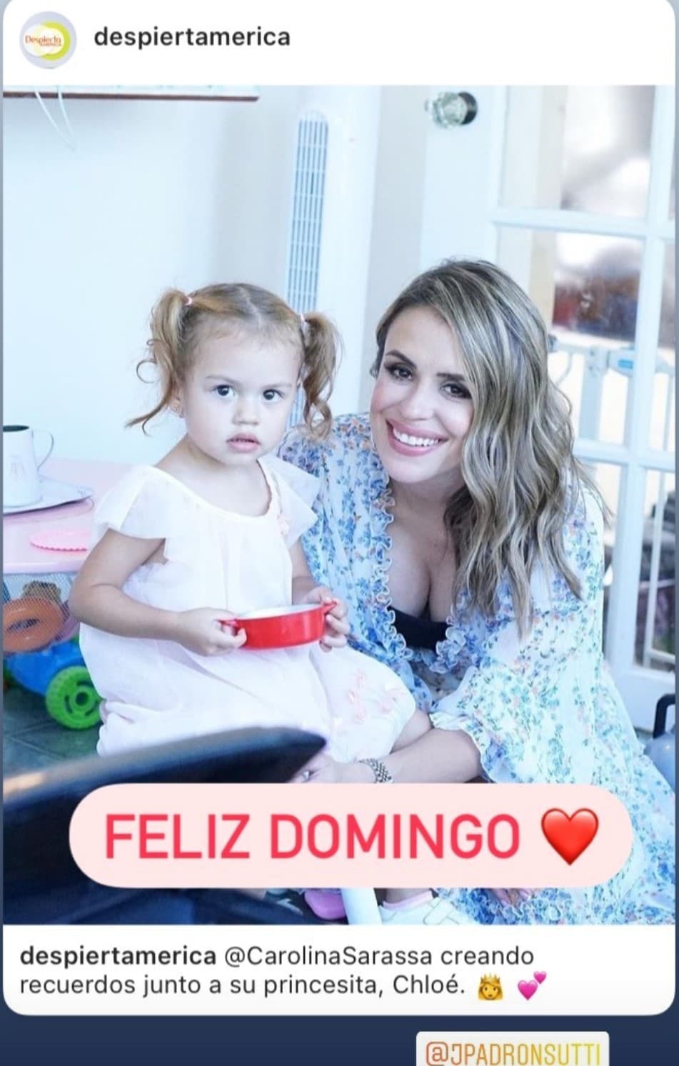 Caro Sarassa y su pequeña hija Chloé Sophia no faltaron al primer aniversario de Ford.