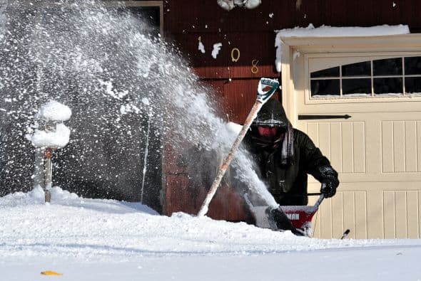 Andrew Cuomo, gobernador del estado, declaró emergencia en 10 condados.