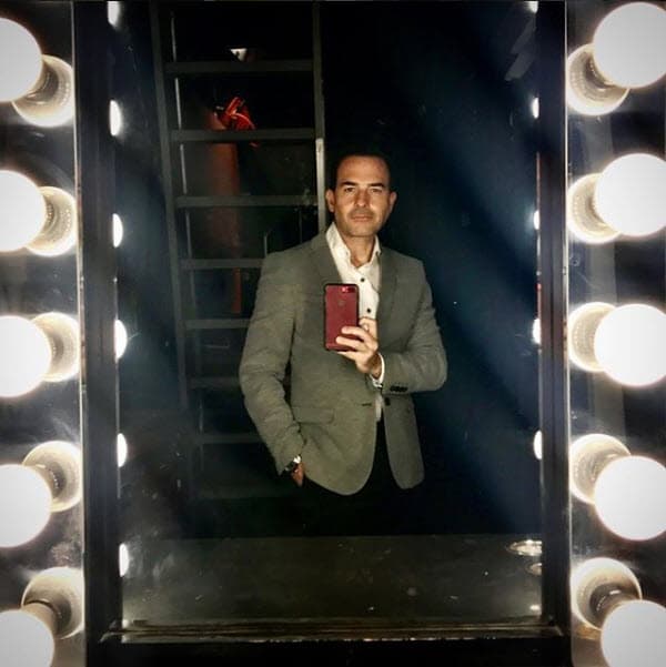 Desde 2004 forma parte del equipo de El Gordo y La Flaca. ¿Alguien se apuntará para conquistar el corazón de Carlitos Calderón?