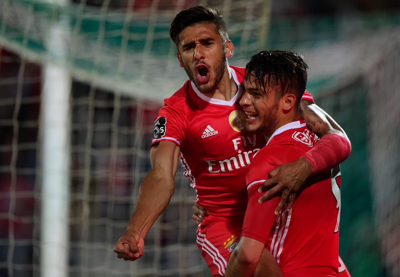 Jiménez se reportó con gol el pasado 7 de mayo contra Río Ave, en el triunfo 0-1 en la fecha 32 que dejó a placer el bicampeonato de Benfica, en un camino a la gloria en conjunto entre el mexicano y su equipo.
