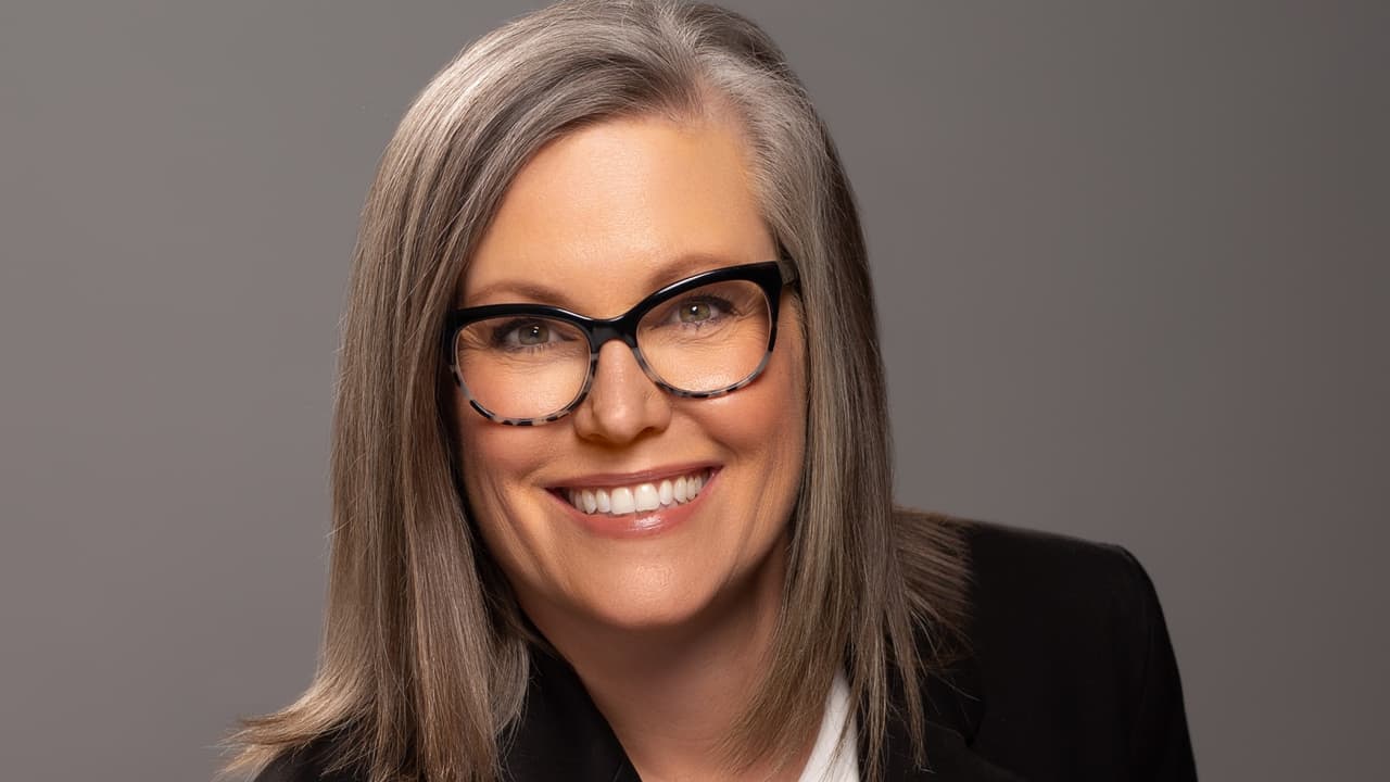 "Responsabilidad, transparencia y resultados": esto promete Katie Hobbs candidata a gobernadora de Arizona