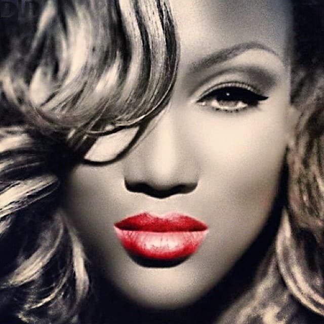 Además, hay 8, 160 comentarios que le dejaron por mostrarse tal cual.