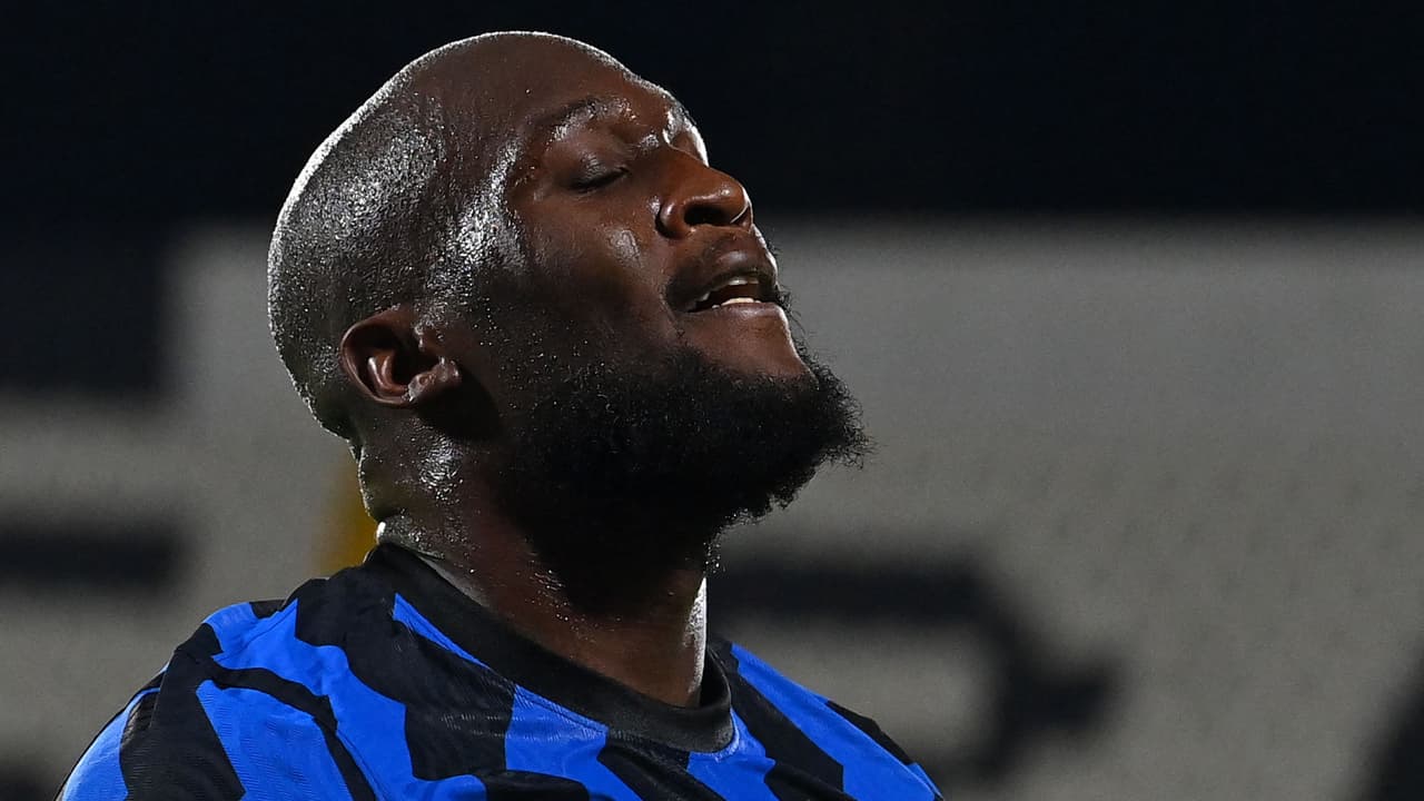 Autoridades multan a Lukaku por violar normas anti covid