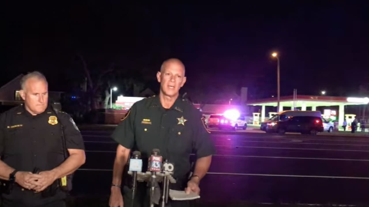 Un oficial herido tras tiroteo con sospechoso en un Circle K en Pinellas