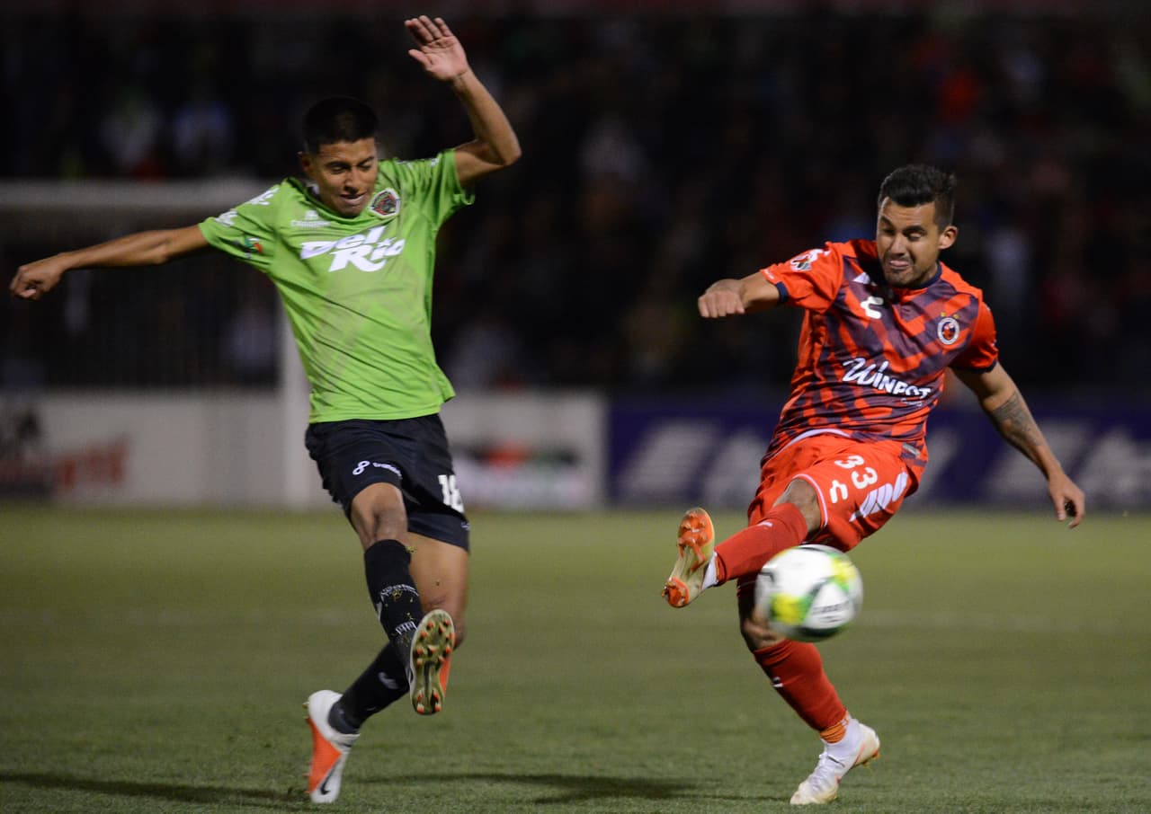 Con esa ventaja se iban al descanso los locales, no solo con la motivación del 2-1 en su favor sino con la satisfacción de haber dominado a su rival, de jugar mejor y tener más el esférico.