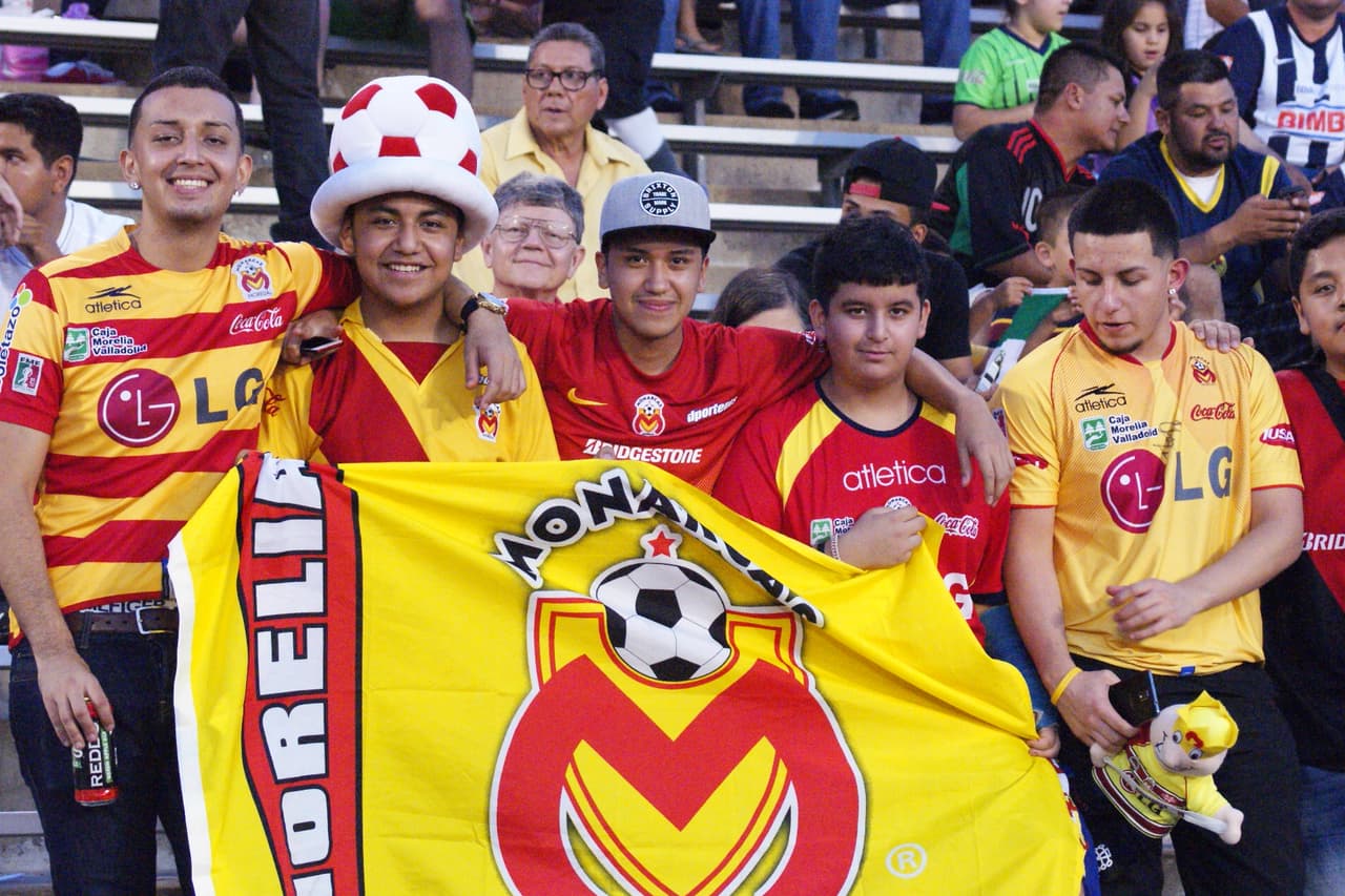 Aficionados al fútbol mexicano disfrutaron del encuentro en Austin.