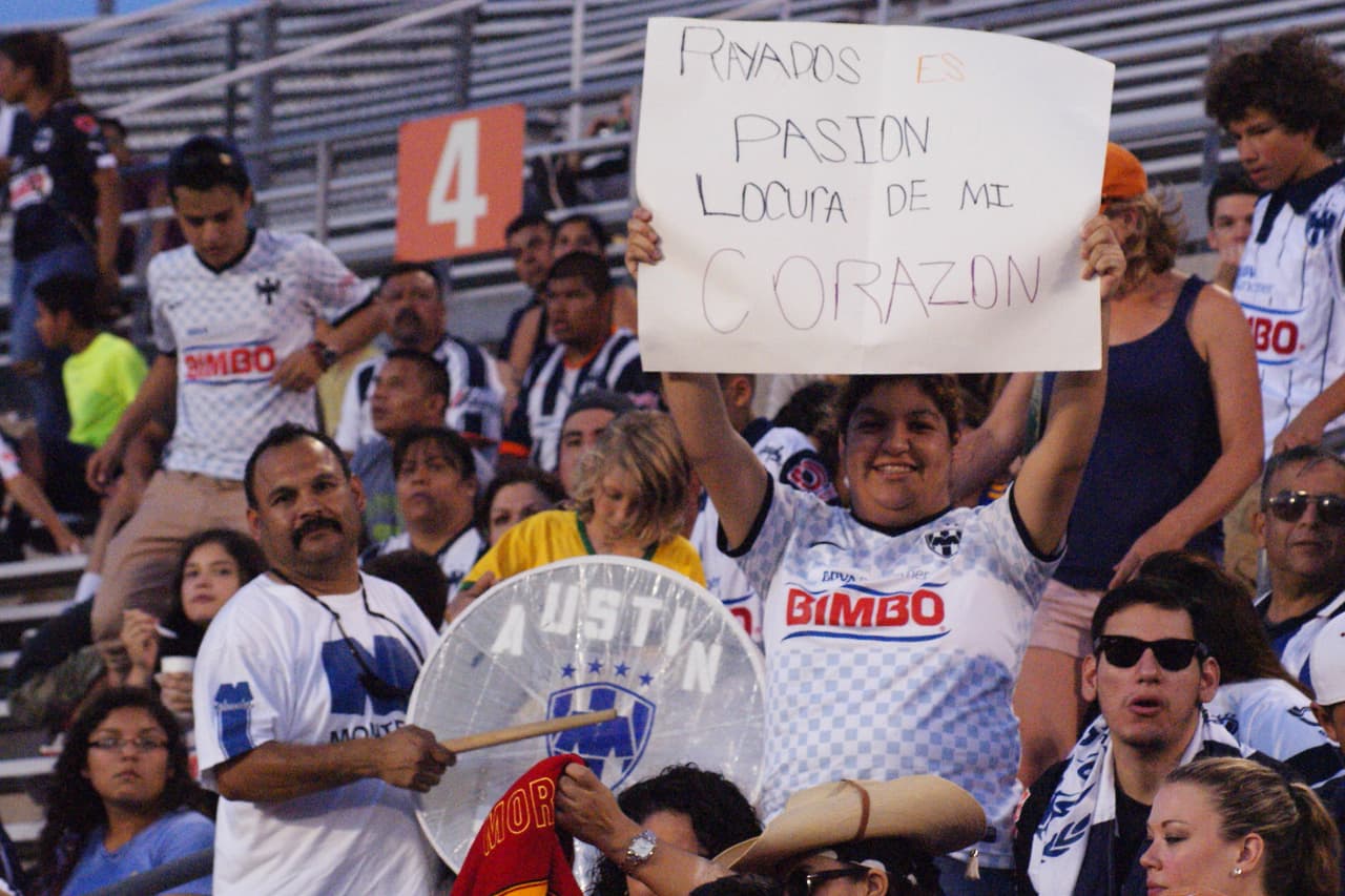 Aficionados al fútbol mexicano disfrutaron del encuentro en Austin.