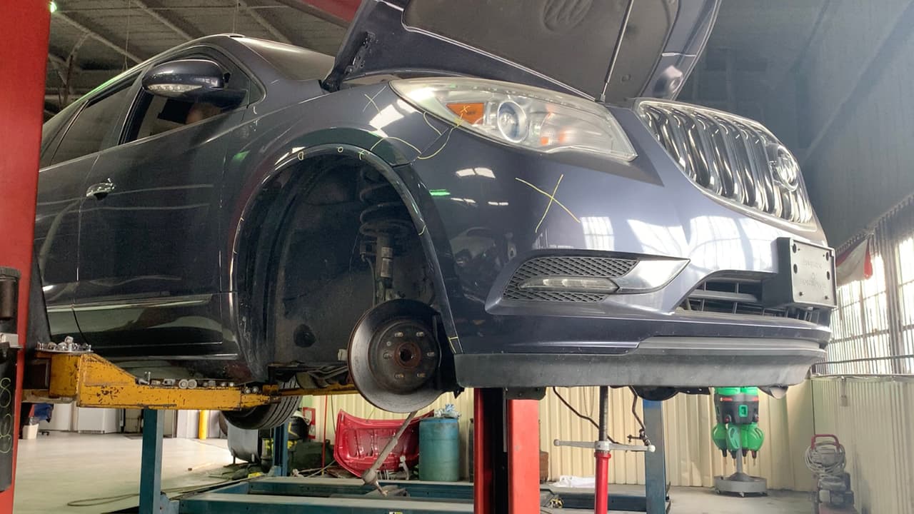 Es muy fácil vender un 
<a href="https://www.univision.com/local/houston-kxln/la-oficina-del-sherif-del-condado-harris-recupero-32-convertidores-cataliticos">catalizador</a> en el mercado negro porque su contenido es considerado muy valioso, según expertos.