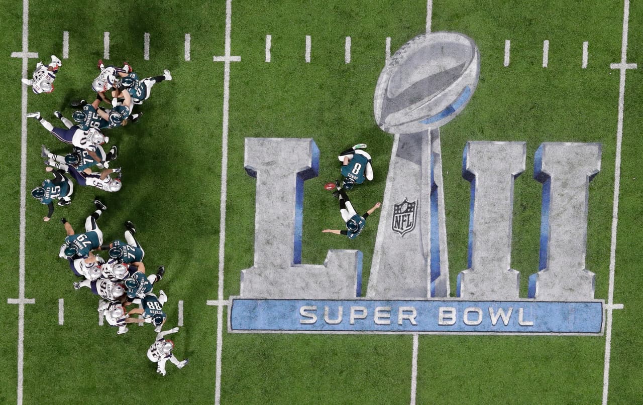 Super Bowl LII - Estadísticas al medio tiempo: La primera mitad ha estado marcada por el poderío ofensivo de ambos equipos. Las ofensivas se han combinado para 673 yardas totales en tan sólo dos cuartos.