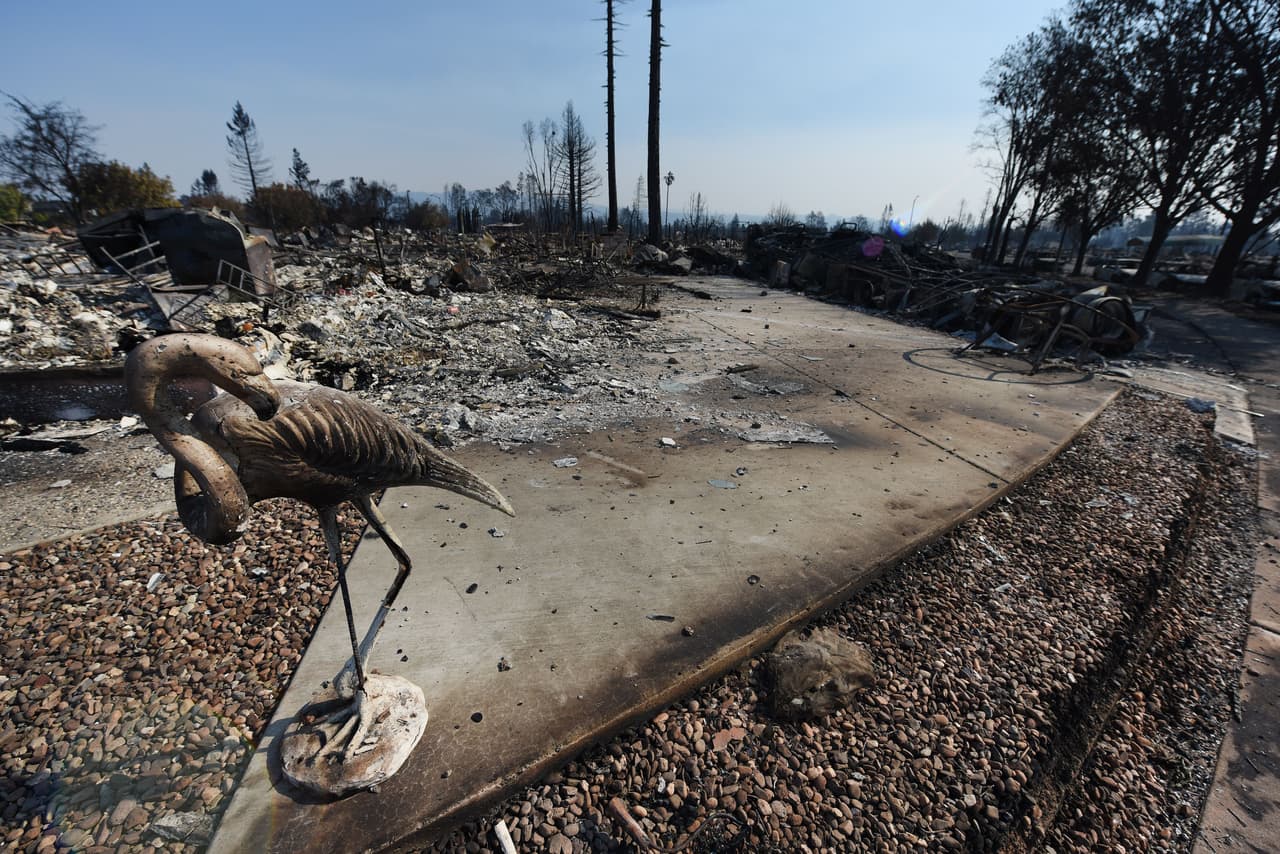 Los restos del vecindario de Coffey Park en Santa Rosa, California.