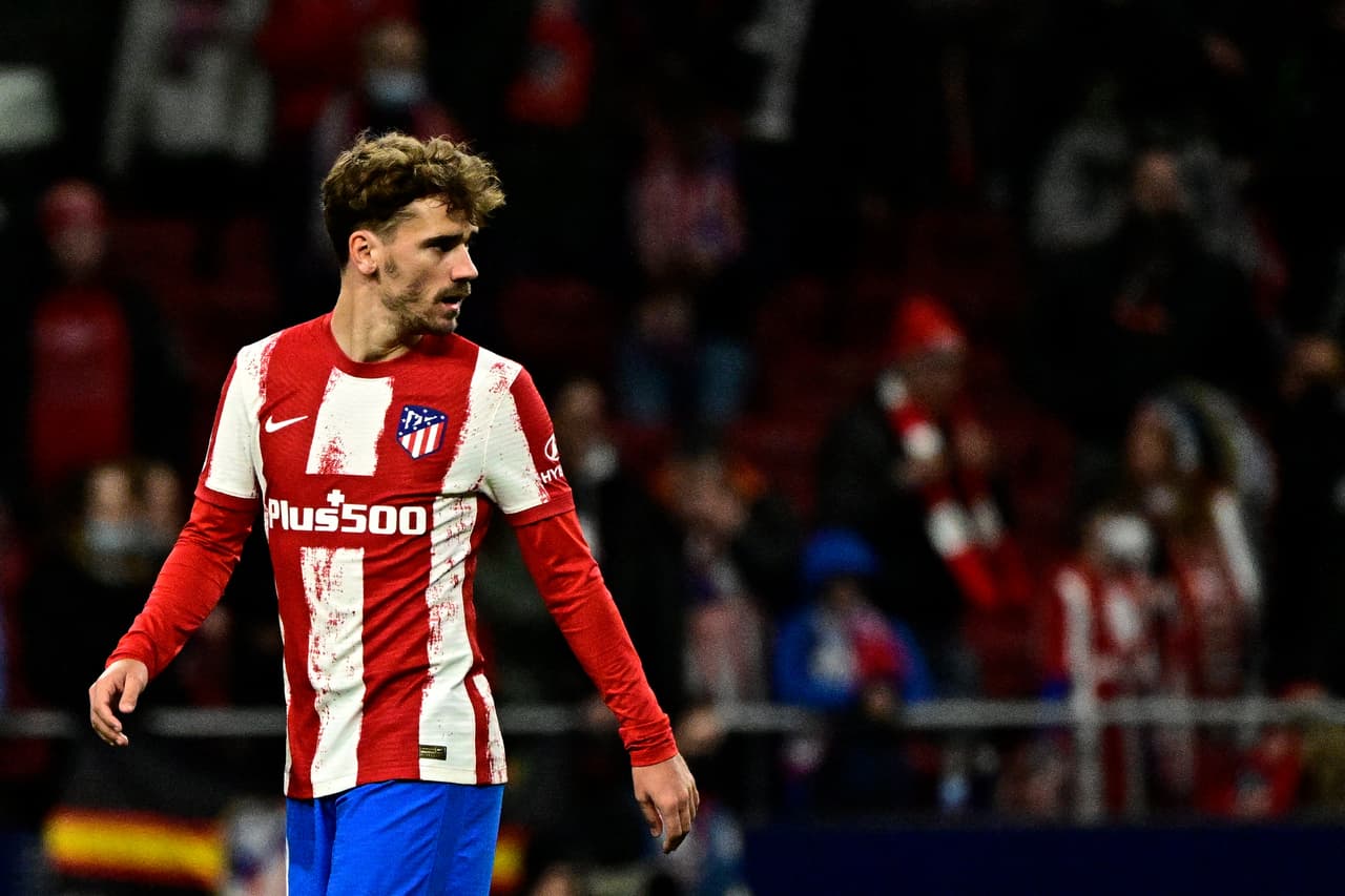 El Atlético de Madrid goleó al Alavés con sendos dobletes de Joao Félix y Luis Suárez.