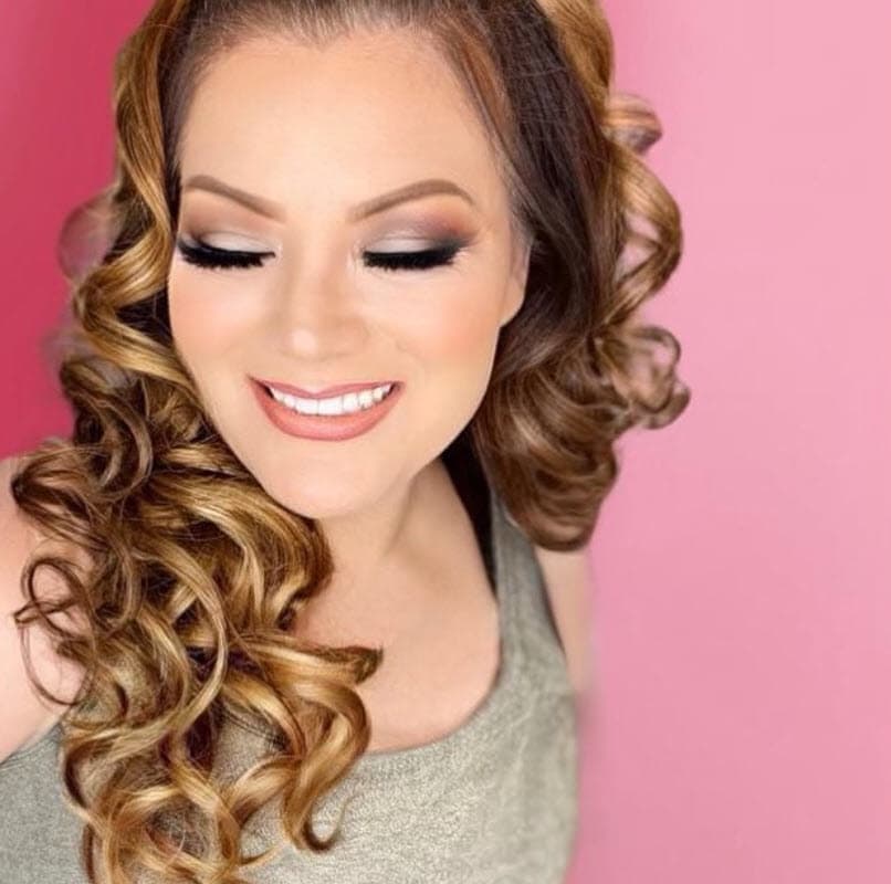 Diana Reyes sabe que, si no se descubre un tratamiento o cura para su enfermedad, eventualmente perderá la vista completamente.