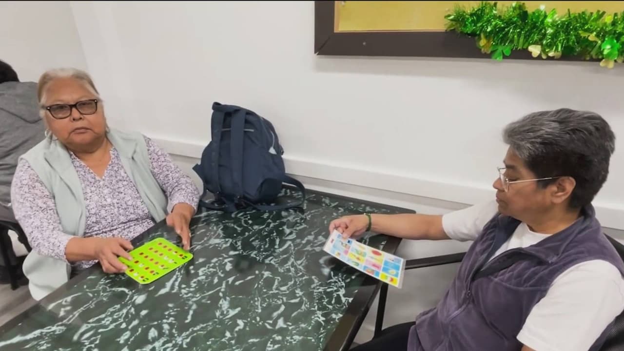 Centro ofrece más que atención diurna a adultos mayores con Medi-Cal en Los Ángeles