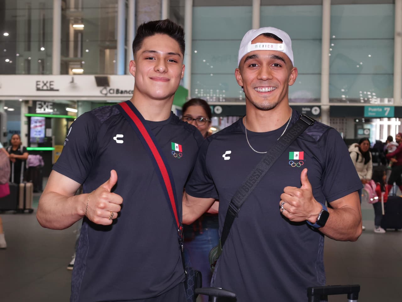 Osmar Olvera y Juan Celaya parten rumbo a París 2024 