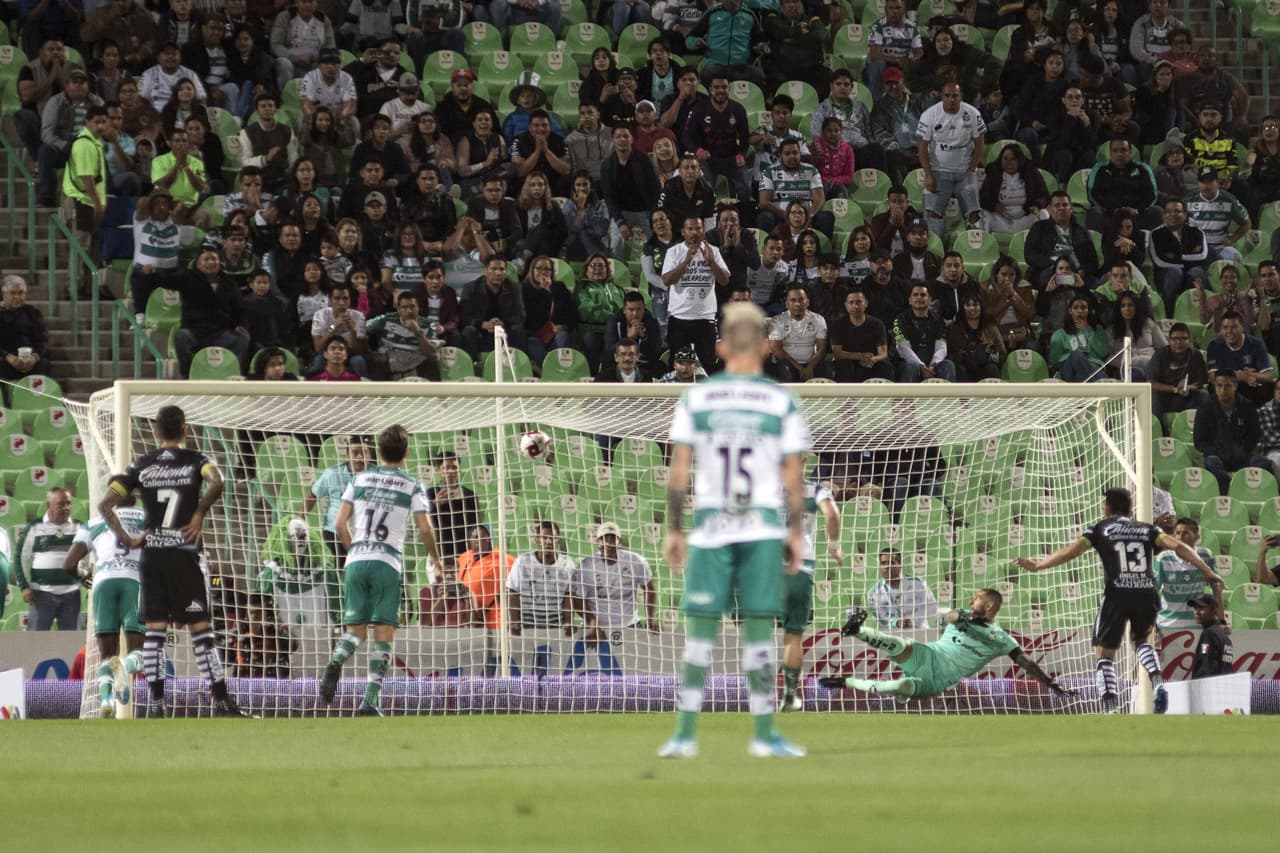 <b>Jonathan Orozco (Santos)</b>
<br>Penales detenidos: 10
<br>Con Monterrey: 7
<br>Con Santos: 3