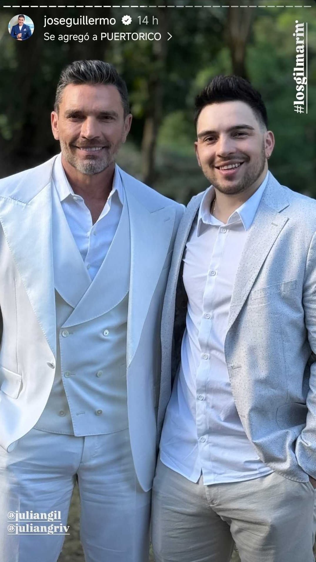 Julián Gil con su hijo, Julián Jr., en su boda.