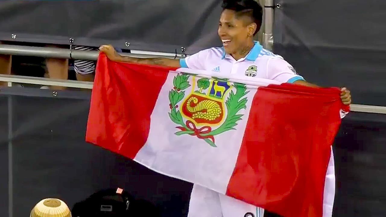'La Pulga' Ruidíaz se estrena como titular con gol, celebra cumpleaños, y regala tres puntos a Sounders (1-0)