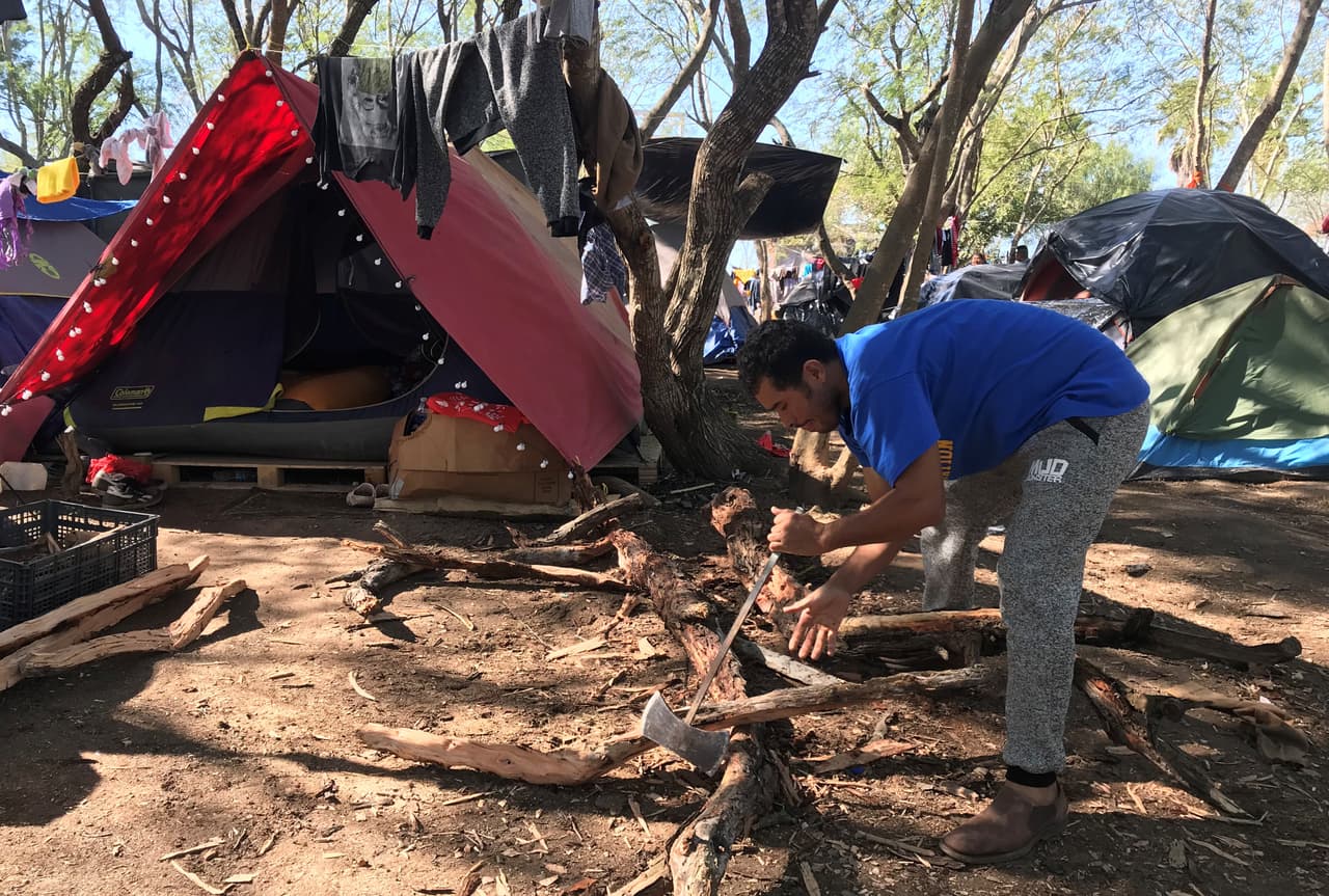 Fue a llevarle regalos a inmigrantes en un refugio en México y quedó detenida por dos días