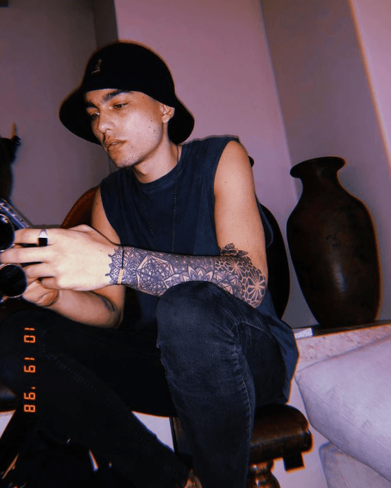 El hijo del actor Sergio Mayer probará suerte por la puerta grande, pues 'Rebelde' es una de las telenovelas juveniles más exitosas a nivel mundial.