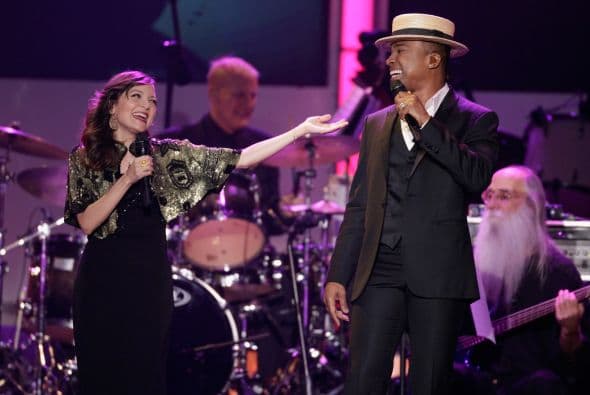 En el escenario también estuvo Natalia Lafourcade con Alexandre Pires.