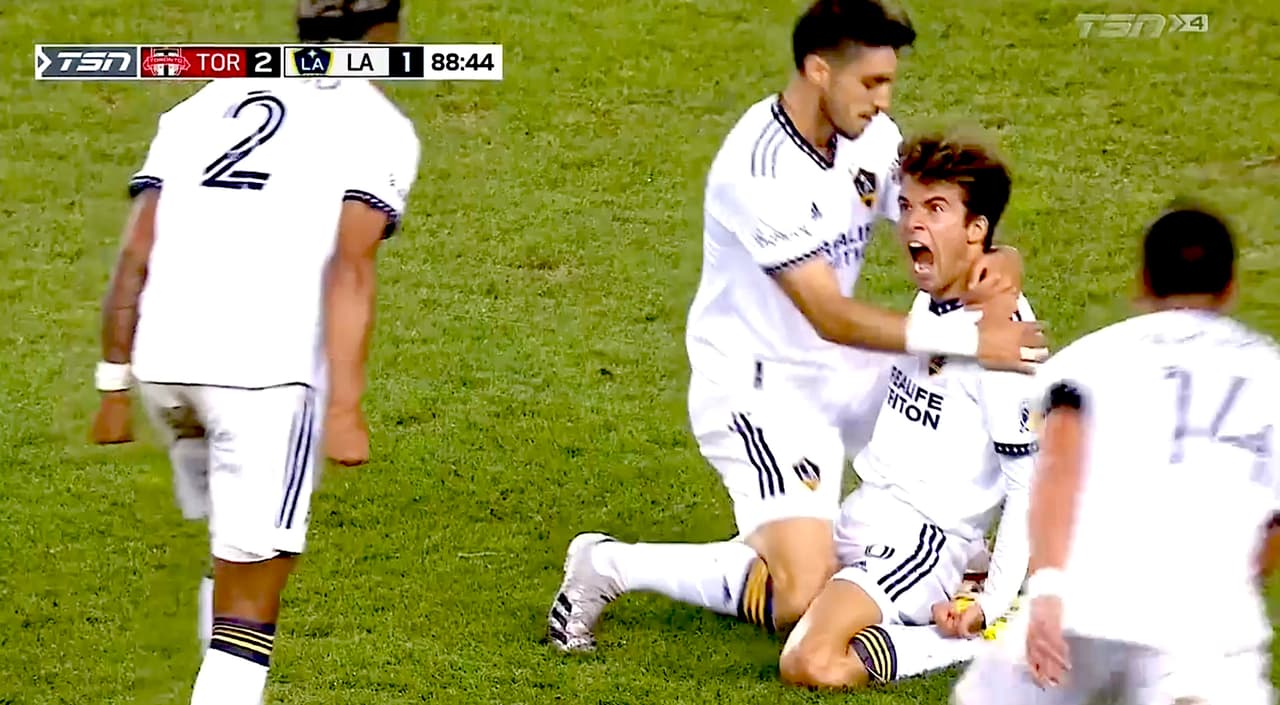 ¡Qué golazo! Riqui Puig se estrena con Galaxy rescata empate en Toronto