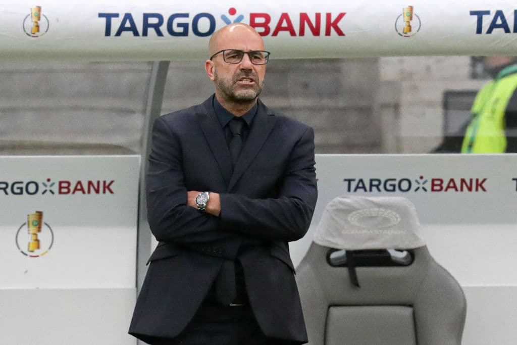 Hacia el final de la primera mitad, Leverkusen estuvo cerca de marcar el gol que los metería al partido; la jugada no prosperó además de que cometieron fuera de lugar.