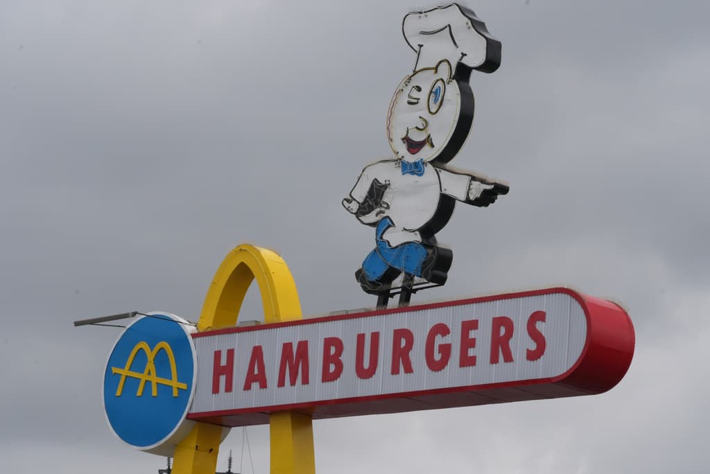 Qué hace único al McDonald's de Downey, en Los Ángeles, frente a más de 13,500 en EE.UU.