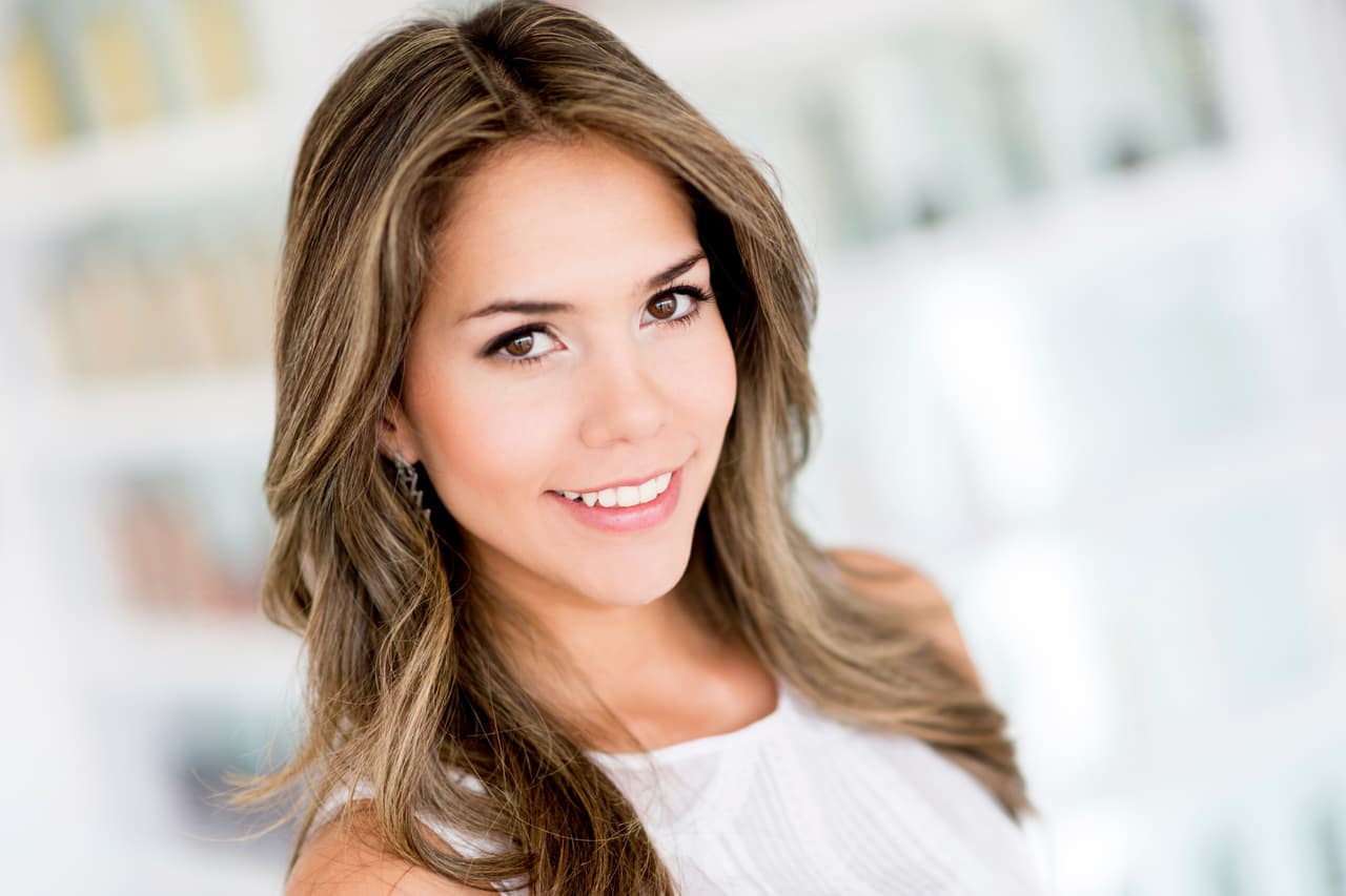 Debes utilizar estos ingredientes con cuidado, sobre todo los que tienen textura arenosa para evitar microlesiones en la piel, resecar o empeorar el acné.