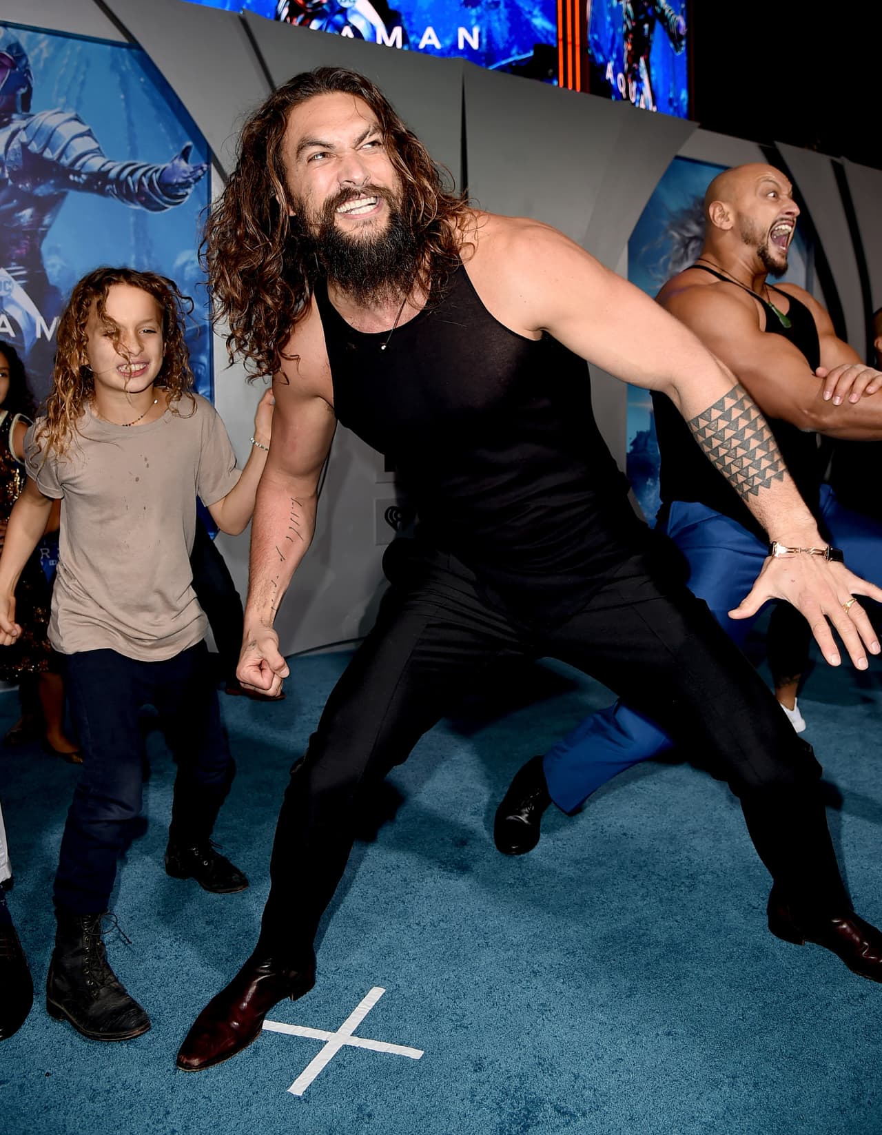 En la premier de 'Aquaman' se hizo popular un video en el que sus hijos fueron parte de una 'haka' o baile ceremonioso común en regiones de Nueva Zelanda.