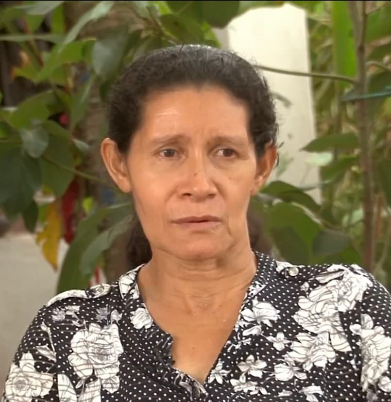 Como pudieron, los padres de Misael lo llevaron a diferentes doctores en su natal Honduras, lo cual se convirtió en una travesía de dolor debido a que nadie les podía dar un diagnóstico certero sobre lo que padecía su hijo. “Un médico nos dijo que no tenía nada y que no había bacterias dentro de él”, recuerda Albertina Rosales, la afligida madre.
<br>