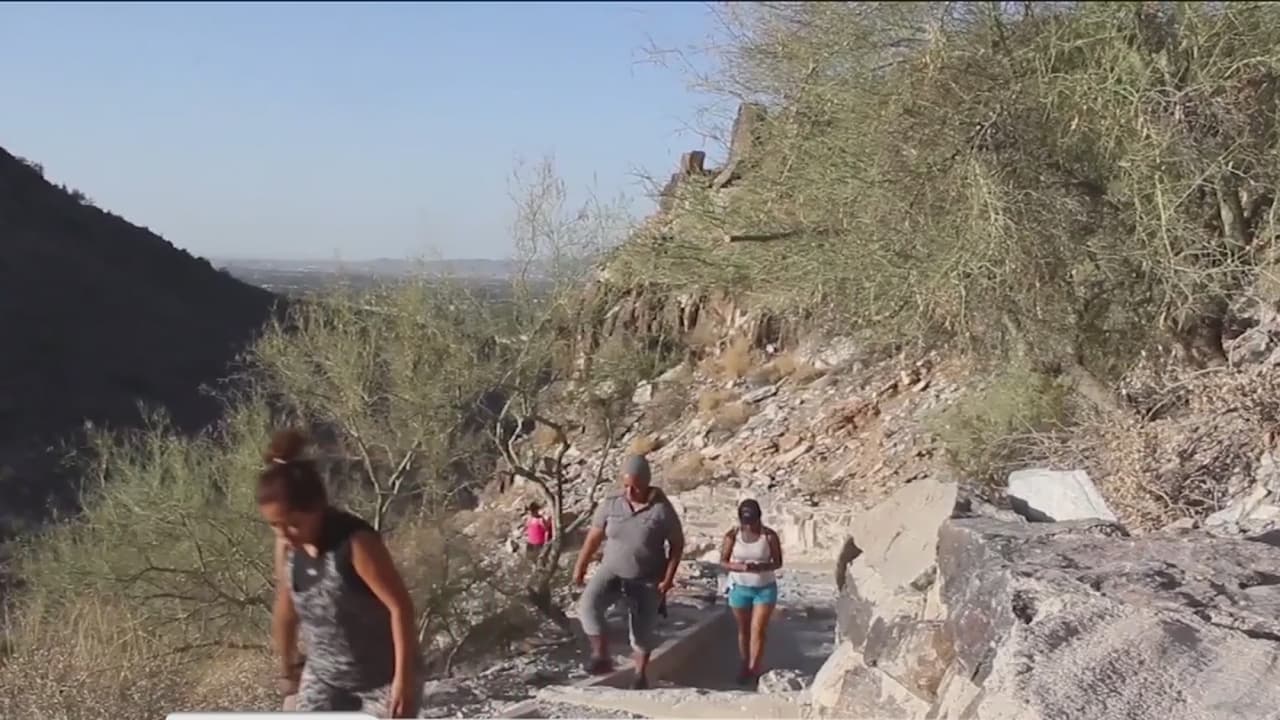 Hallan un hombre que murió al parecer por el calor en una ruta de senderismo en Arizona