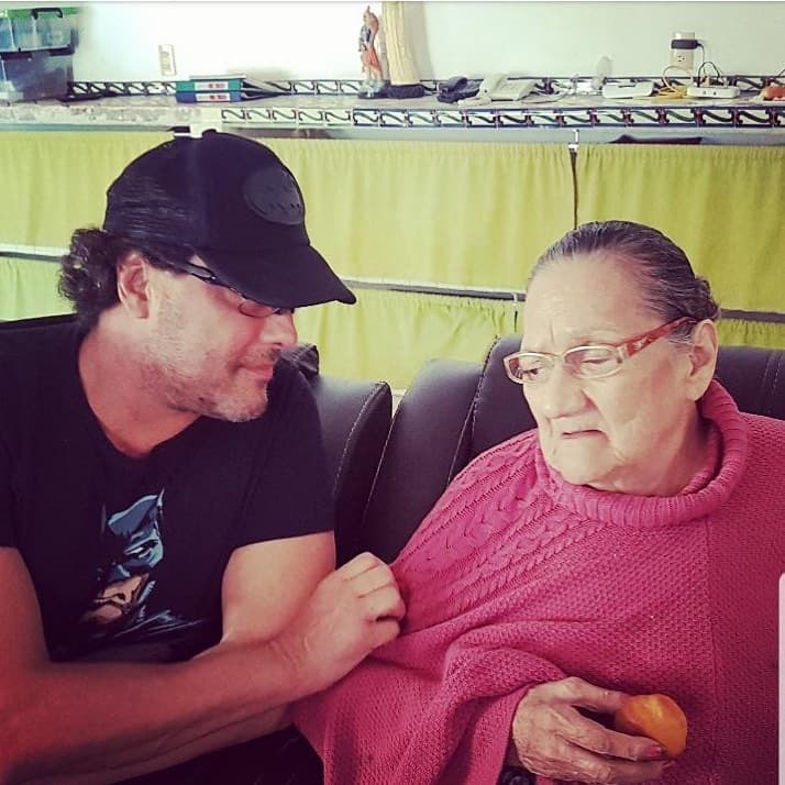 La estrella también agregó: “Yo creo que ella y yo nos despedimos sin saber que ya nos estábamos despidiendo, pero estoy agradecido con Dios porque fue de una forma tan delicada como son nuestras madres”.