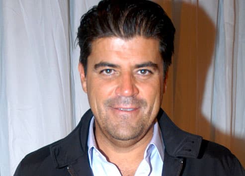 Al mismo tiempo el conductor Jorge 'El Burro' Van Rankin se unió al matutino. Recientemente generó controversia en redes sociales al revelar que le pagan cerca de 200 dólares por programa, alrededor de 4,000 dólares al mes.