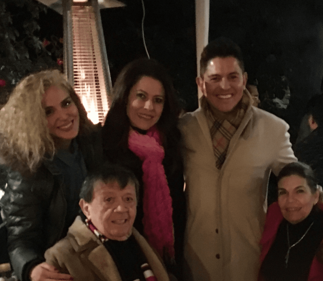 Ernesto Laguardia se dio un tiempo para estar con sus amigos cercanos antes de tomar unas vacaciones junto a su familia.