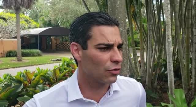 Nombran en lista de los próximos 100 influyentes de la revista Time al alcalde de Miami