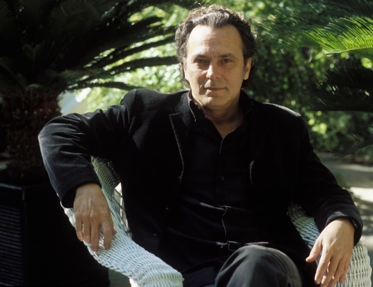 El reconocido actor español, ganador del Premio Goya, llega a la pantalla de UniMás en El Príncipe como el apuesto y veterano policía Fran ¿Dejarías que te capture?